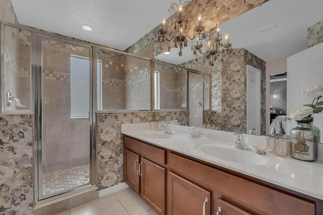 Gorgeous Custom 6Bd Hm Loaded With Amenities Themed Rooms, Private Pool Davenport Holiday home